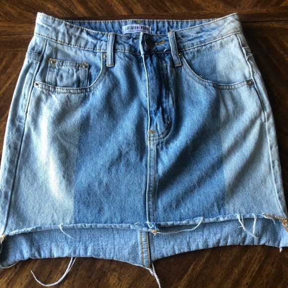 Fashion Nova Two toned Skirt - Picture 1 of 6